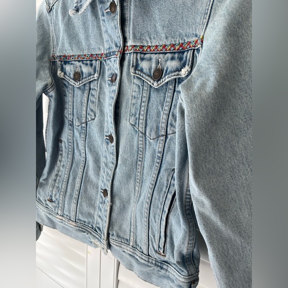 Vintage Embroidered Denim Jacket ASO Rory Gilmore - Picture 7 of 10